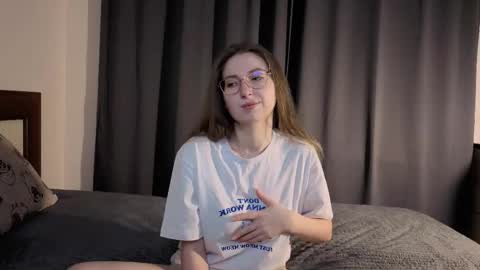 Kylie online show from 12.17.25