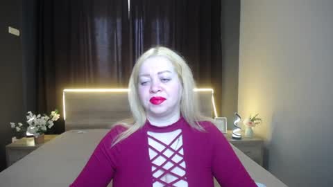Snapshot of oliviaverr chatting on 07.14.26 Oliviaverr online show from 07.14.26