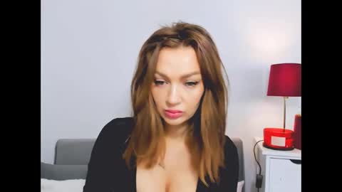 OliviaWomen online show from 12.22.24