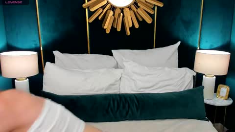 Amely online show from 10.11.25