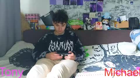 Snapshot of ololkd chatting on 05.10.26 Tony online show from 05.10.26