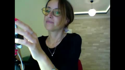 olyra11 online show from 10.22.25