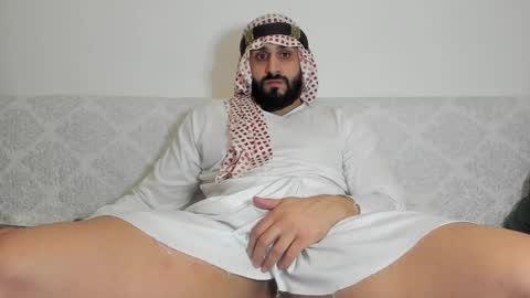 Snapshot of omar_xoxo chatting on 12.30.24 Omar online show from 12.30.24