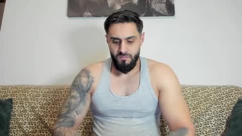 Snapshot of omar_xoxo chatting on 01.19.25 Omar online show from 01.19.25