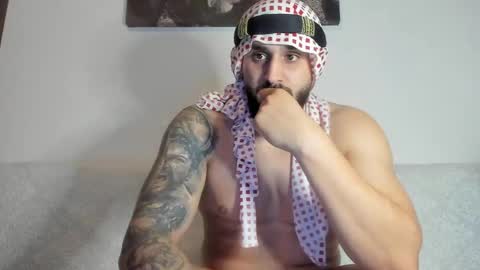 Snapshot of omar_xoxo chatting on 09.23.25 Omar online show from 09.23.25