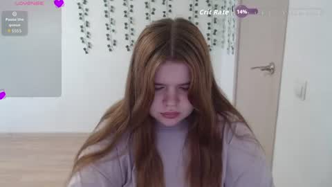 Snapshot of omellyoo chatting on 06.18.26 MellY online show from 06.18.26