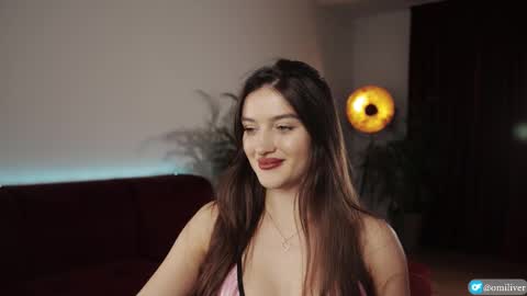 Snapshot of omiliver chatting on 10.06.25    or    online show from 10.06.25