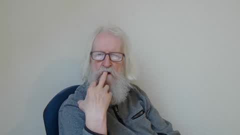 Somewhere over the rainbow online show from 01.12.26