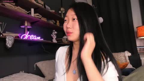 Snapshot of one_1ove chatting on 02.17.25 Ana online show from 02.17.25