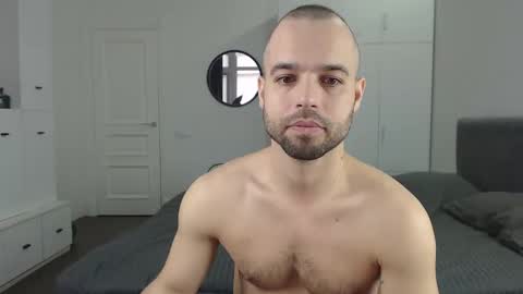 onebestlover online show from 02.12.25