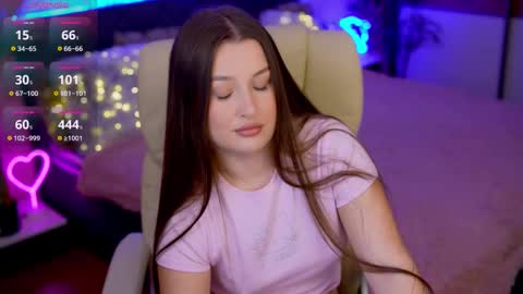 L A Y A online show from 11.10.25