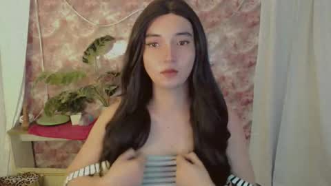 Snapshot of onelesslonelygirl69 chatting on 05.27.26 KLIER online show from 05.27.26