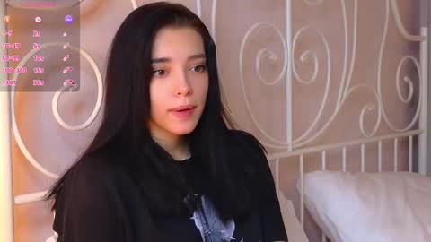 Snapshot of onemoreecall chatting on 02.12.25 Lexi online show from 02.12.25