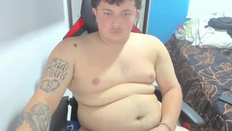 Andres INDEPENDENT MODEL online show from 02.17.25