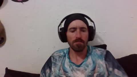 Snapshot of oniyoshiken chatting on 11.02.25 oniyoshiken online show from 11.02.25