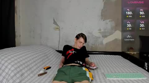 Snapshot of only_eric chatting on 06.25.26 Erick online show from 06.25.26