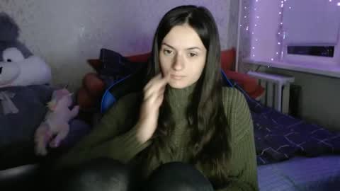 Snapshot of only_ubutterfly chatting on 10.10.25 Amalia online show from 10.10.25