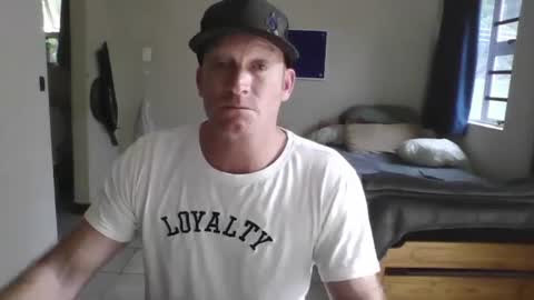 Snapshot of only_you754944 chatting on 10.18.25 For me to know online show from 10.18.25