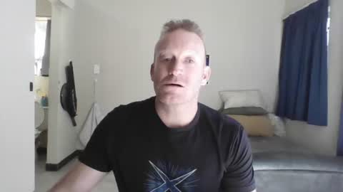 Snapshot of only_you754944 chatting on 10.22.25 For me to know online show from 10.22.25