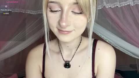 Snapshot of onlyeva1 chatting on 06.26.26 Eva online show from 06.26.26