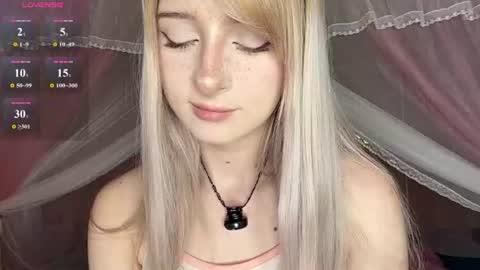 Snapshot of onlyeva1 chatting on 06.28.26 Eva online show from 06.28.26