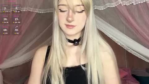 Snapshot of onlyeva1 chatting on 07.05.26 Eva online show from 07.05.26