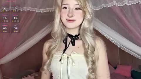 Snapshot of onlyeva1 chatting on 07.21.26 Eva online show from 07.21.26