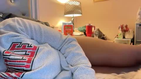 Snapshot of onlyinurdreams00 chatting on 02.21.26 onlyinurdreams00 online show from 02.21.26