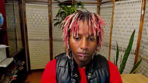 Snapshot of onyxart chatting on 03.26.26 onyxart online show from 03.26.26