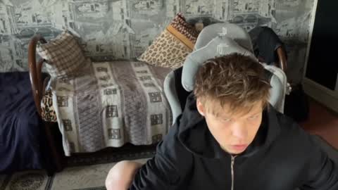 Snapshot of oofcblesssexx chatting on 12.13.24 bless god online show from 12.13.24