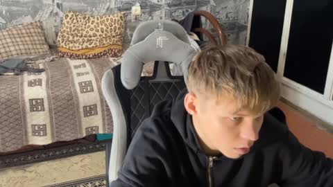 Snapshot of oofcblesssexx chatting on 12.20.24 bless god online show from 12.20.24