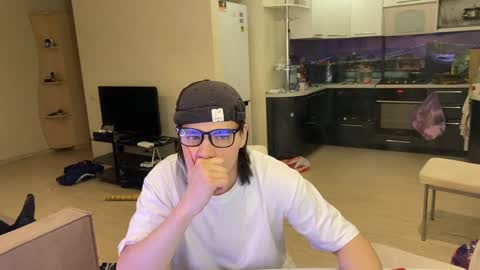 Snapshot of oofcblesssexx chatting on 12.28.24 bless god online show from 12.28.24