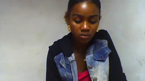 Snapshot of oooorazanasoa chatting on 06.17.26 oooorazanasoa online show from 06.17.26