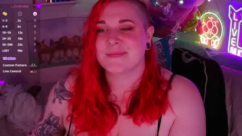 Snapshot of opalreigning chatting on 07.20.26 Opal online show from 07.20.26