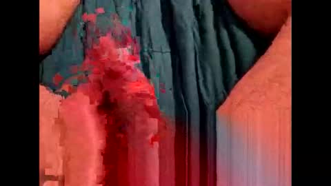 Snapshot of opelator chatting on 12.21.24 opelator online show from 12.21.24