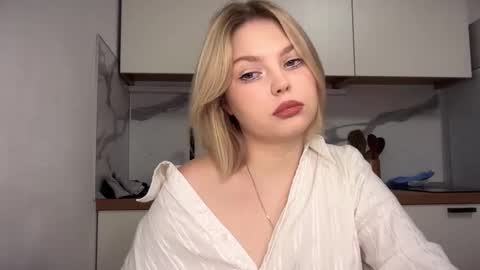 Snapshot of opheliaritz chatting on 12.03.25 Ophelia online show from 12.03.25