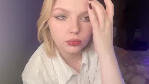 Ophelia online show from 12.22.25