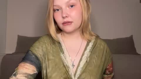 Snapshot of opheliaritz chatting on 05.13.26 Ophelia online show from 05.13.26