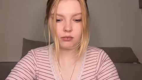 Snapshot of opheliaritz chatting on 06.17.26 Ophelia online show from 06.17.26