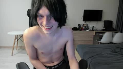 Bella and John online show from 04.02.26