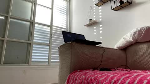 Snapshot of or690 chatting on 12.08.24 or online show from 12.08.24