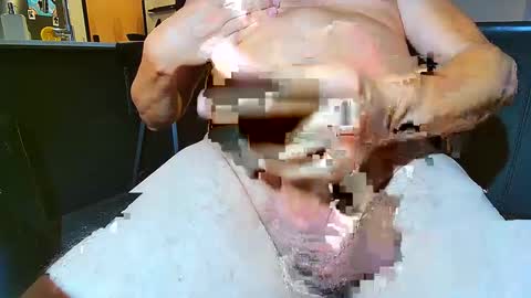 Snapshot of orgasmoutlet chatting on 10.09.25 MapleSyrup online show from 10.09.25