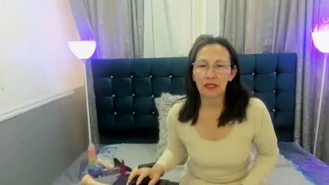 Oriana  online show from 04.18.26