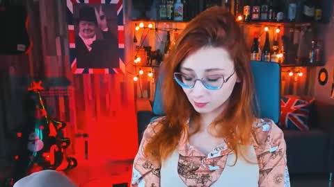 Snapshot of orianna_blade chatting on 12.29.24 Orianna - Hi Im into geek culture cosplay crafting LARP games. Shall we play DnD online show from 12.29.24
