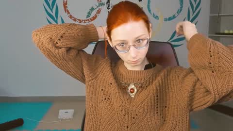 Snapshot of orianna_blade chatting on 01.19.25 Orianna - Hi Im into geek culture cosplay crafting LARP games. Shall we play DnD online show from 01.19.25