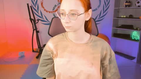 Snapshot of orianna_blade chatting on 01.19.25 Orianna - Hi Im into geek culture cosplay crafting LARP games. Shall we play DnD online show from 01.19.25