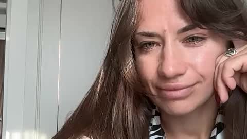 Snapshot of orilayne chatting on 03.23.26 Aksya online show from 03.23.26