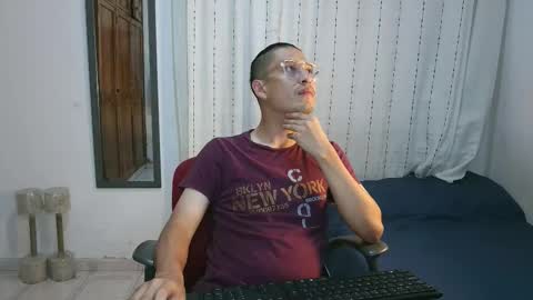 Snapshot of orionferrer chatting on 12.15.25 Orion online show from 12.15.25