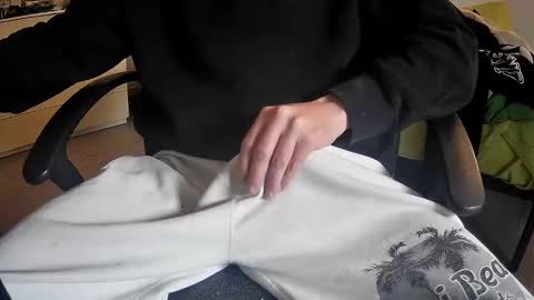 Snapshot of orobrus chatting on 10.30.25 Oroborus online show from 10.30.25