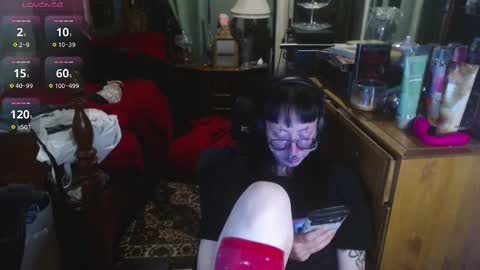 Snapshot of orookun chatting on 11.20.25 orookun online show from 11.20.25